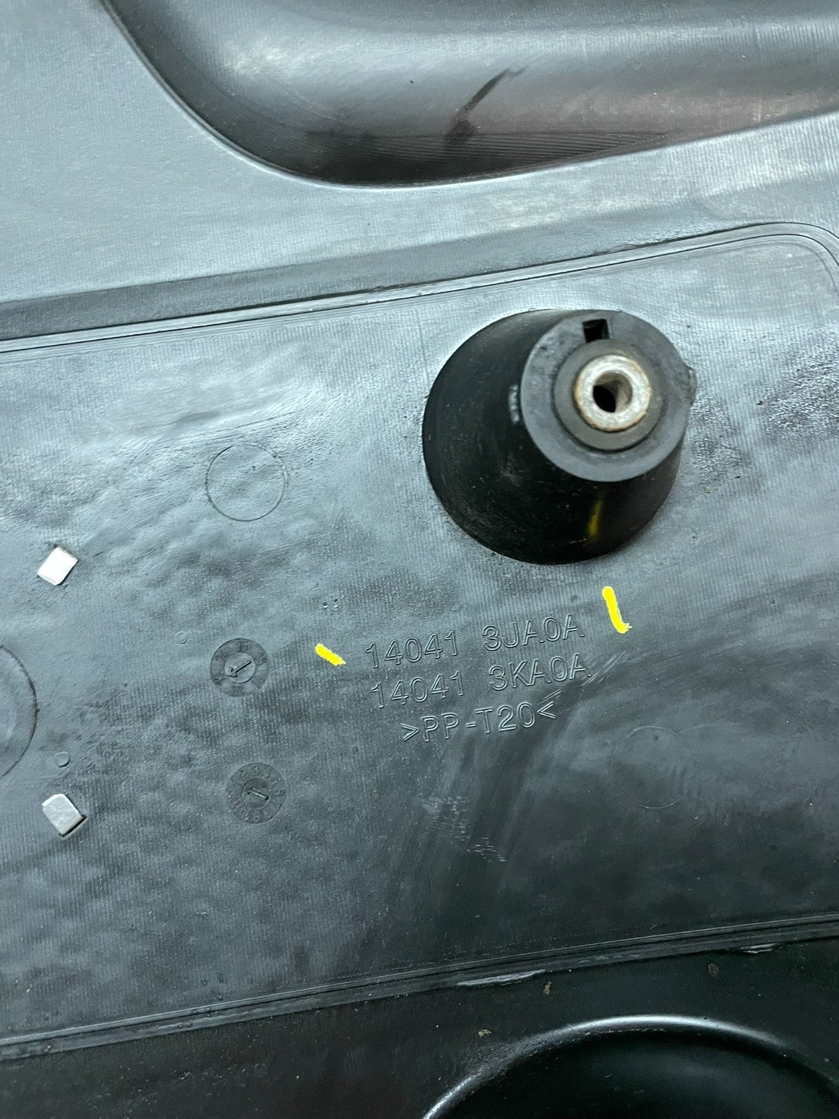 2013 to 2016 Nissan Pathfinder Engine Cover Motor Shield V6829 DG8