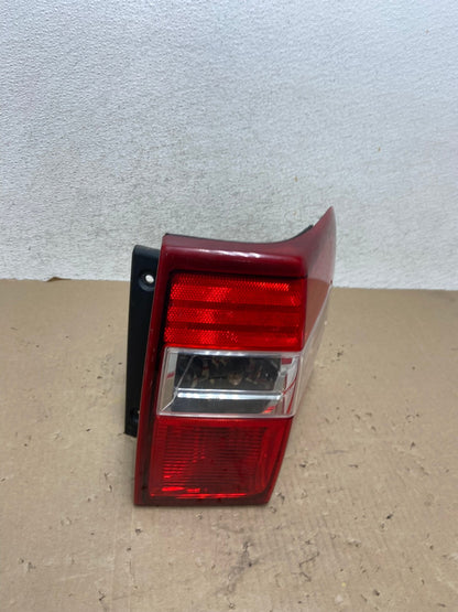 2007 - 2012 Ford Expedition Right Passenger Rh Side Tail light AG6992 LK2