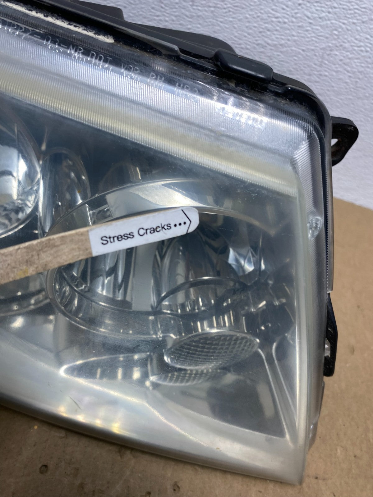 Xenon 2003-2006 Lincoln Navigator Right Passenger Side Headlight OEM AC1307 DW4