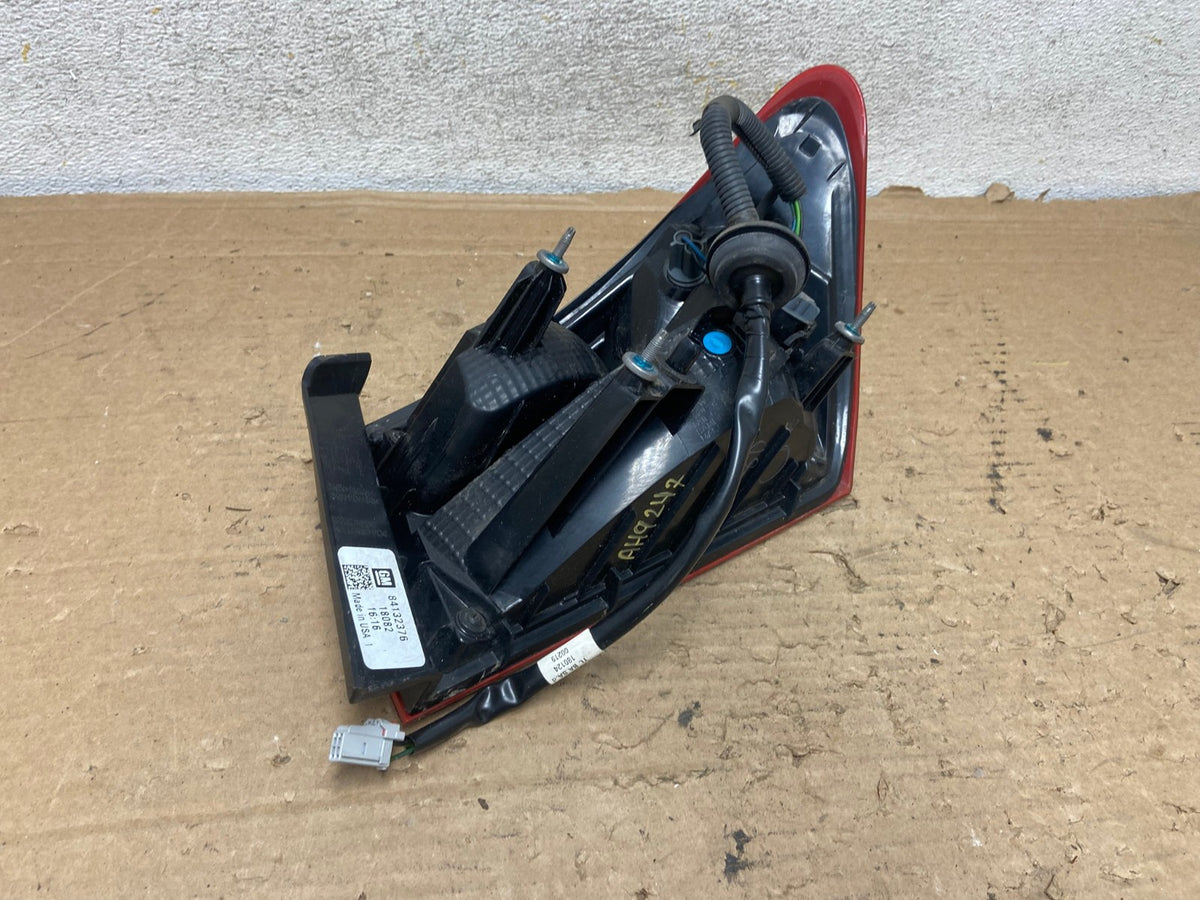 2016 - 2020 Chevrolet Malibu Left Driver LH Side Tail Light AH9247 LK4