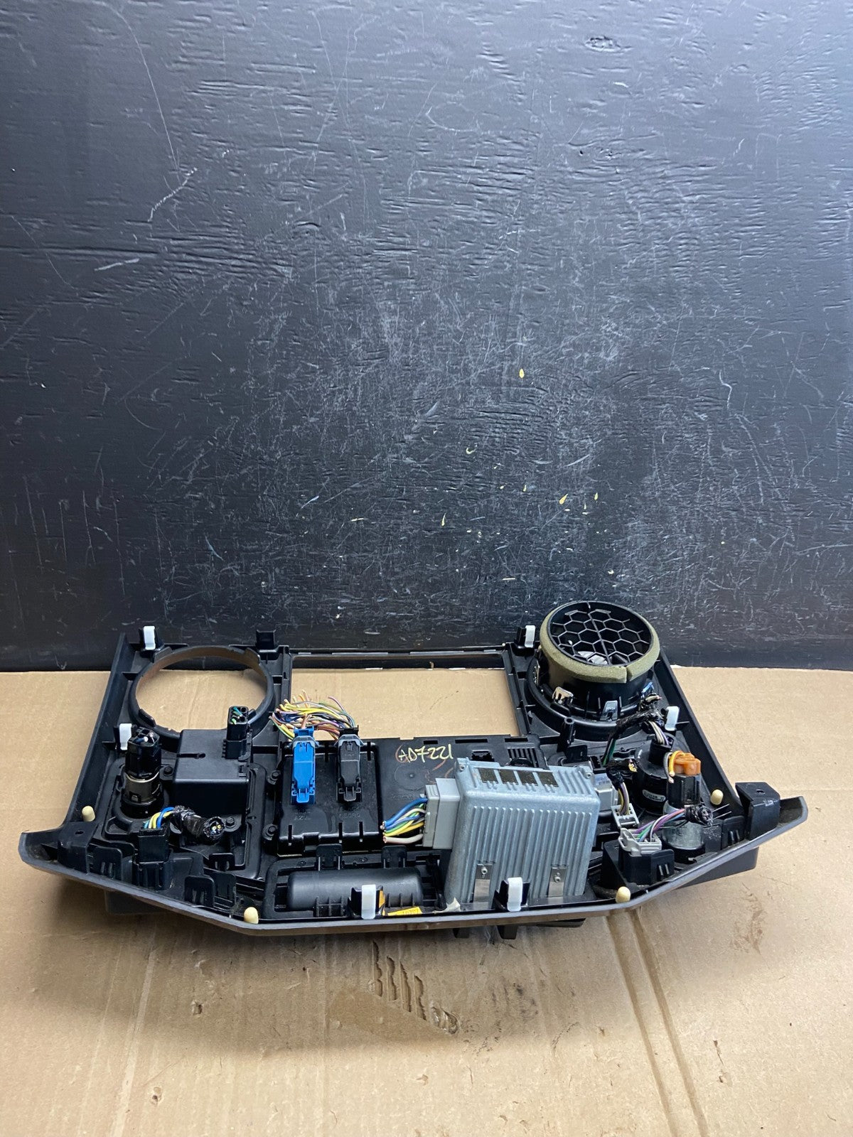 2008-2010 Ford F250 F350 Radio Climate Control Radio Dash Bezel Panel AD7221 DG5