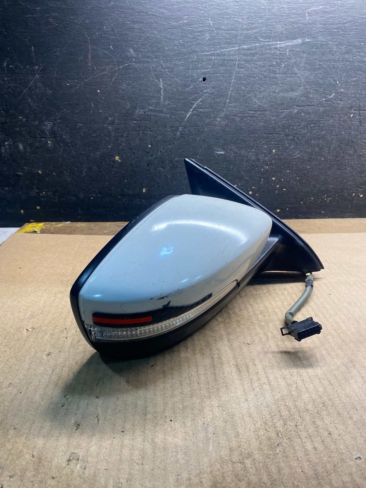 2011-2016 Volkswagen Jetta Sedan Right Passenger Side View Door Mirror Z5437 MS1