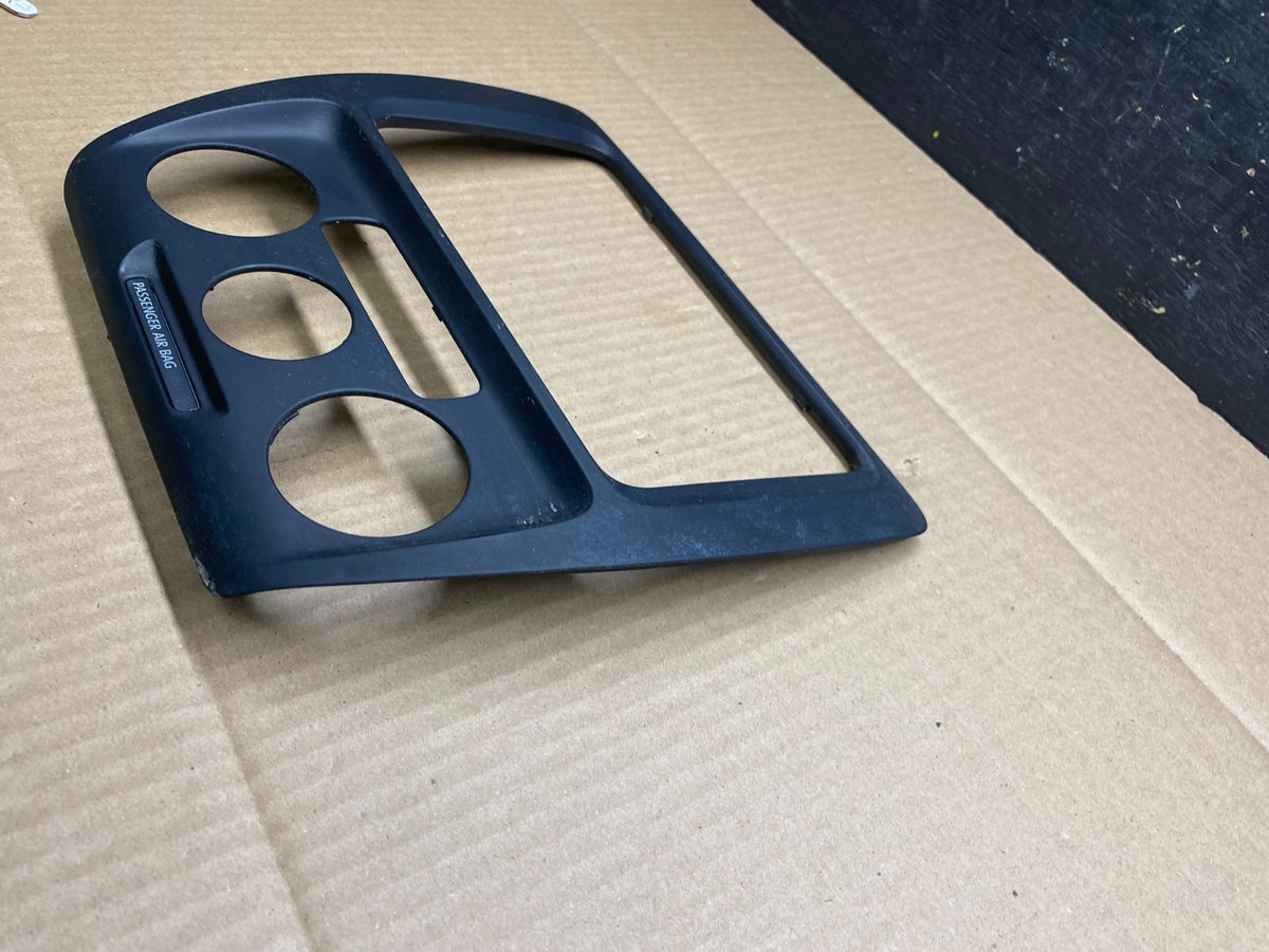2016 2017 2018 Volkswagen Jetta Panel Radio Climate Control Bezel Trim U5859 DG1