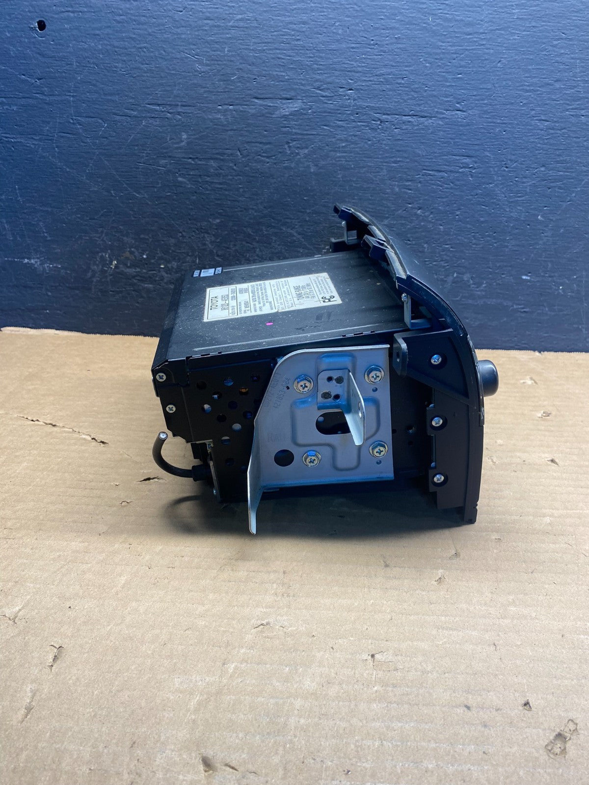 2004 to 2010 Toyota Sienna AM FM CD WMA Mp3 Radio Receiver ac8018 DG2