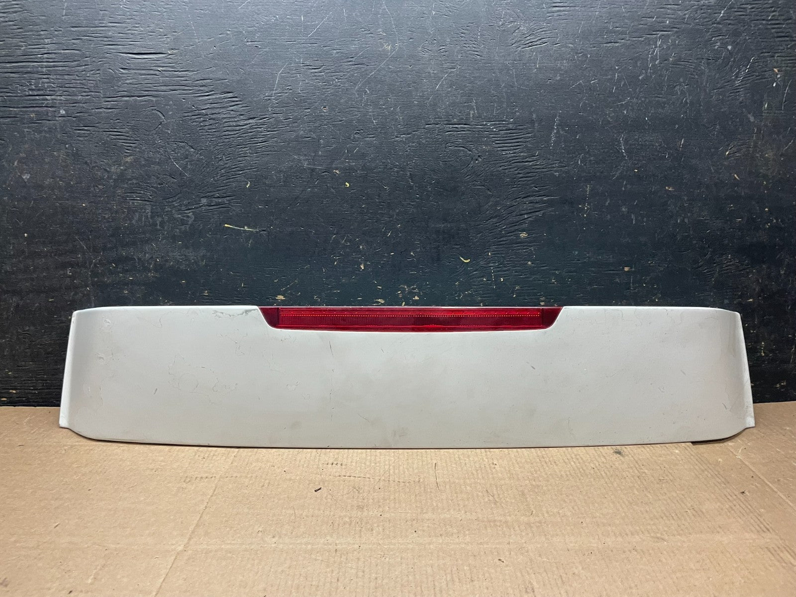 2005 to 2011 Hyundai Accent Trunk Lid Hatch 3rd Brake Light Spoiler Y9457 DG0