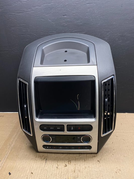 2007 - 2010 Ford Edge Heater Climate Control Radio Control Dash Bezel AB5695 DG0