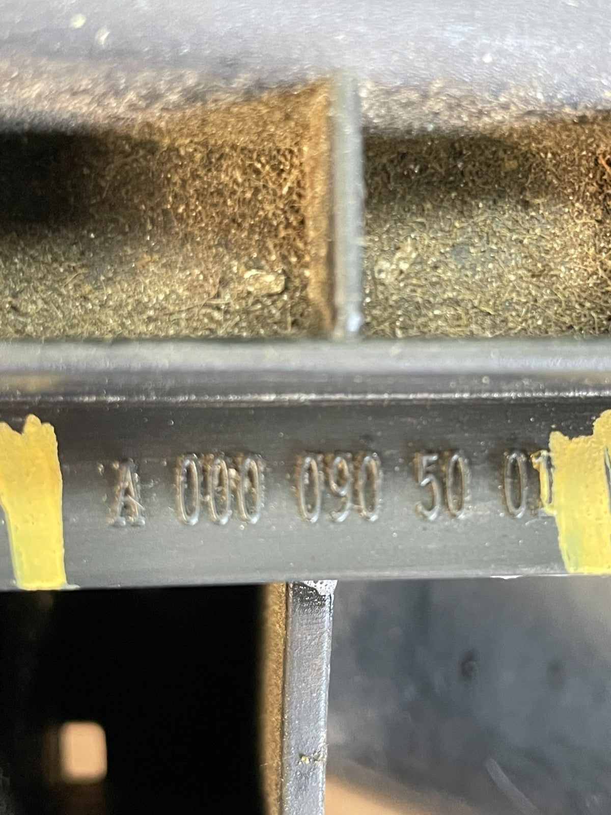 2010 to 2018 Mercedes-Benz Sprinter 2500 3.0L Air Cleaner Box AE0886 DG6