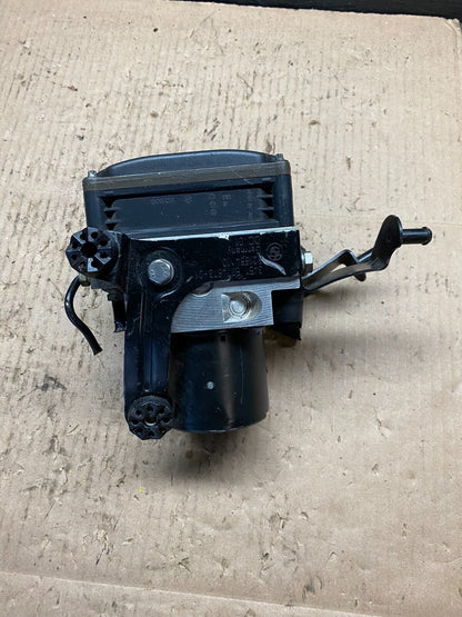 2008 to 2010 BMW 5-Series ABS Anti-Lock Brake Pump 3451 6780647-01 OEM C2244 DG11