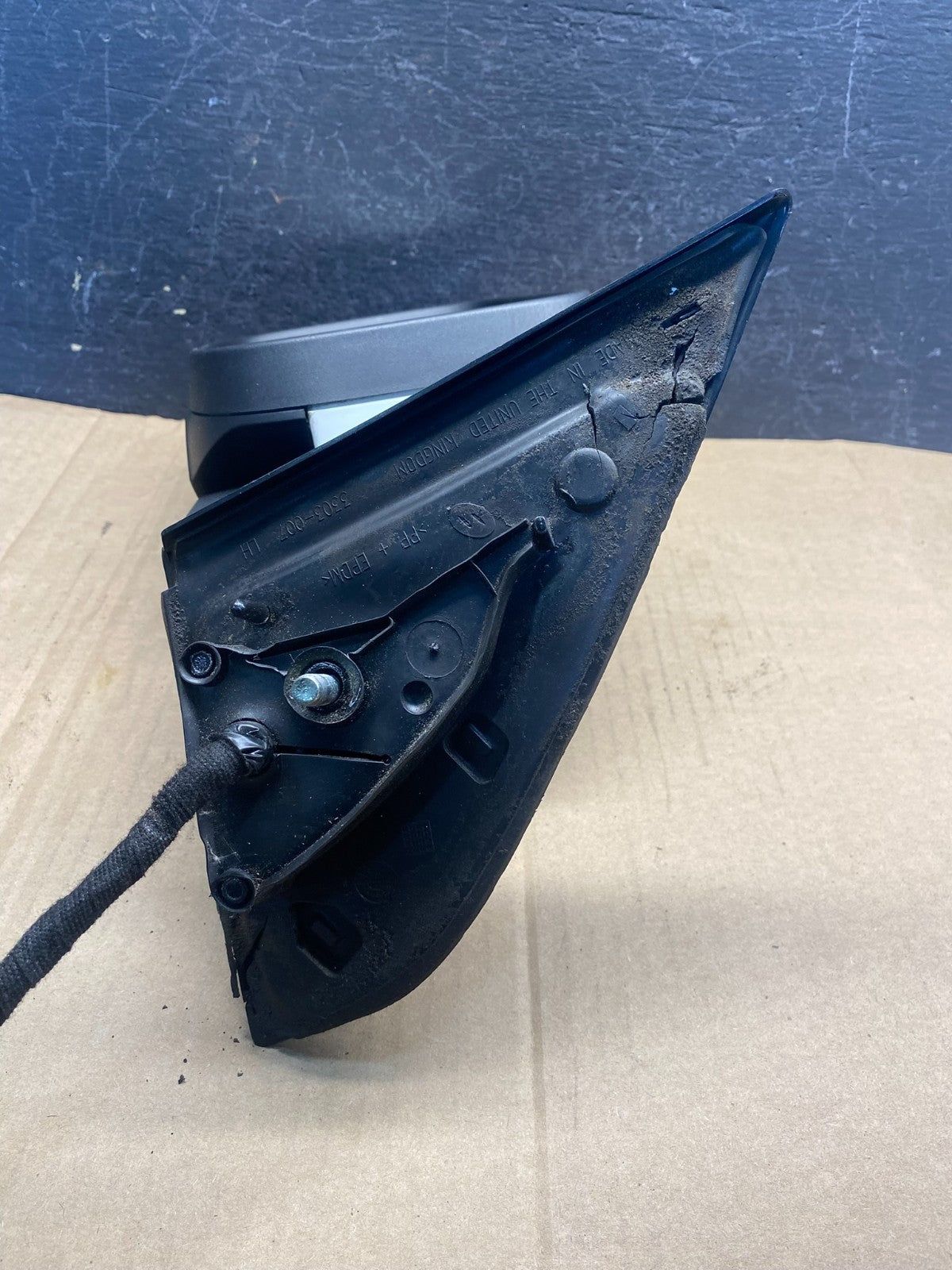 2007 to 2014 Volvo XC90 Left Driver View Door Trn Signal Mirror AE2170 DW4