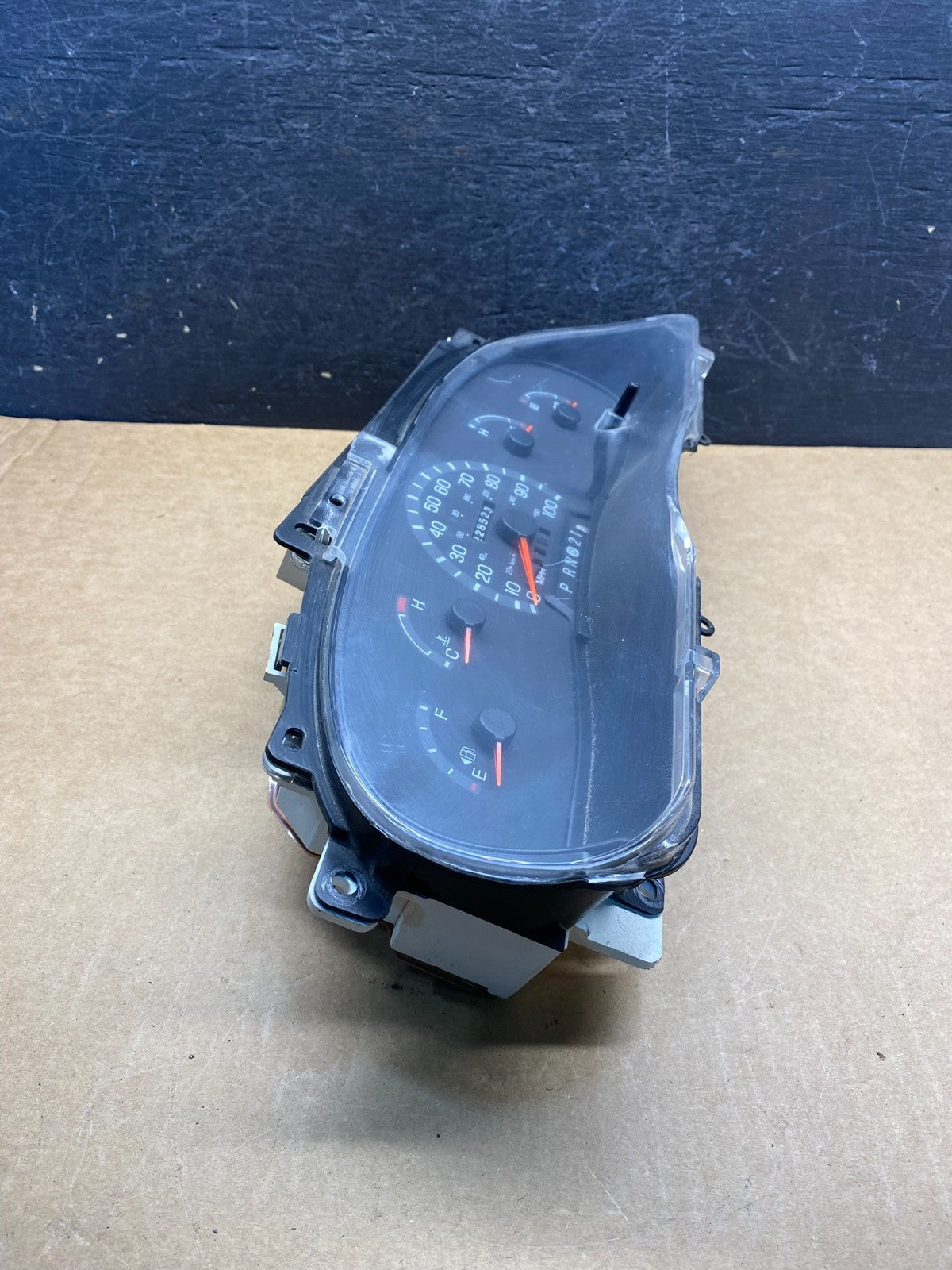 2001-2002 Ford Econoline E250 E350 Van Speedometer Instrument Cluster ah6954 DG1