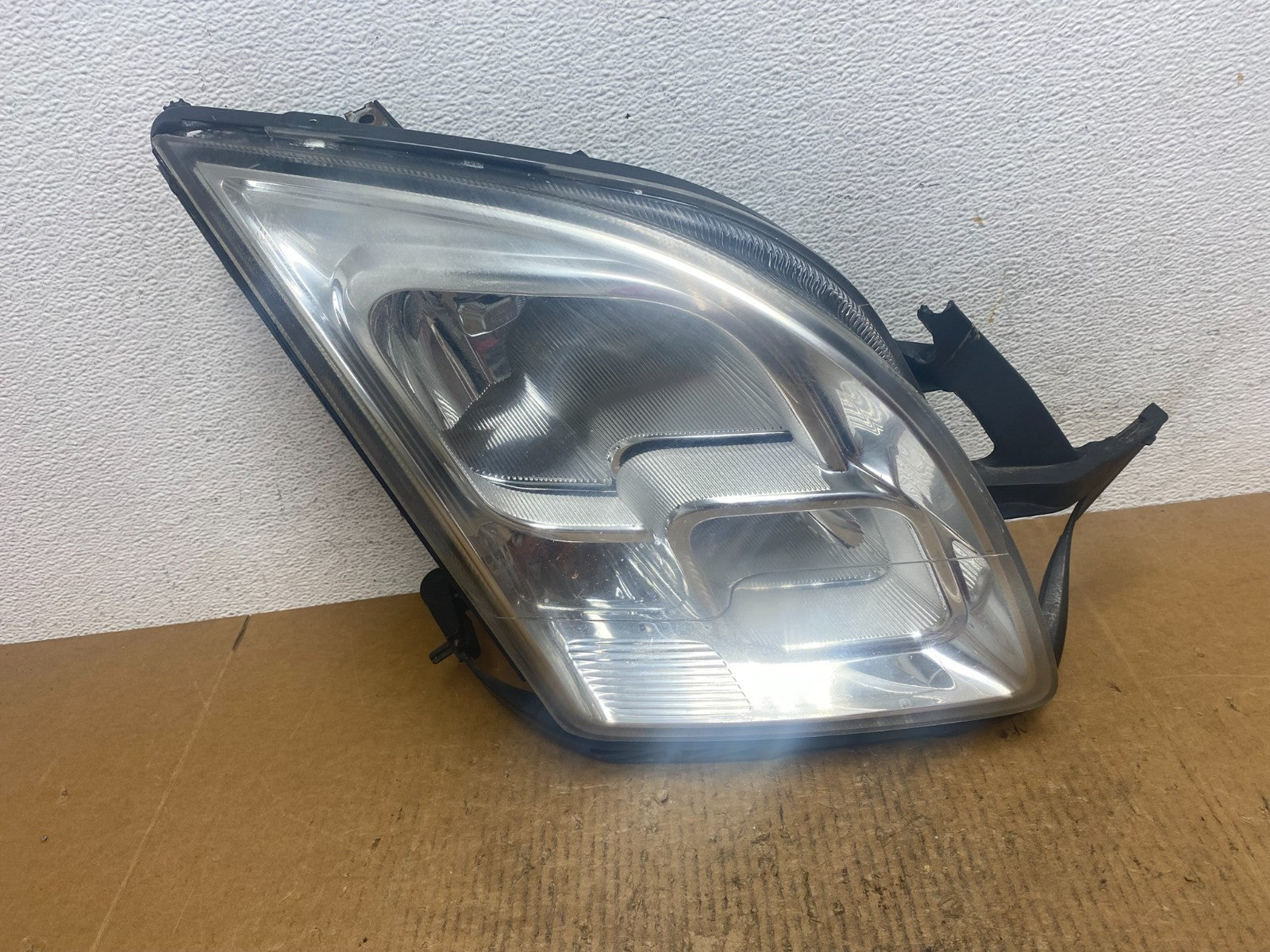 2006 to 2009 Ford Fusion Headlight Right Passenger Rh Side AE2710 DW0