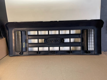 2008-2014 Ford Econoline E150 E250 Front Upper Chrome Grill Grille AH0056 DG3