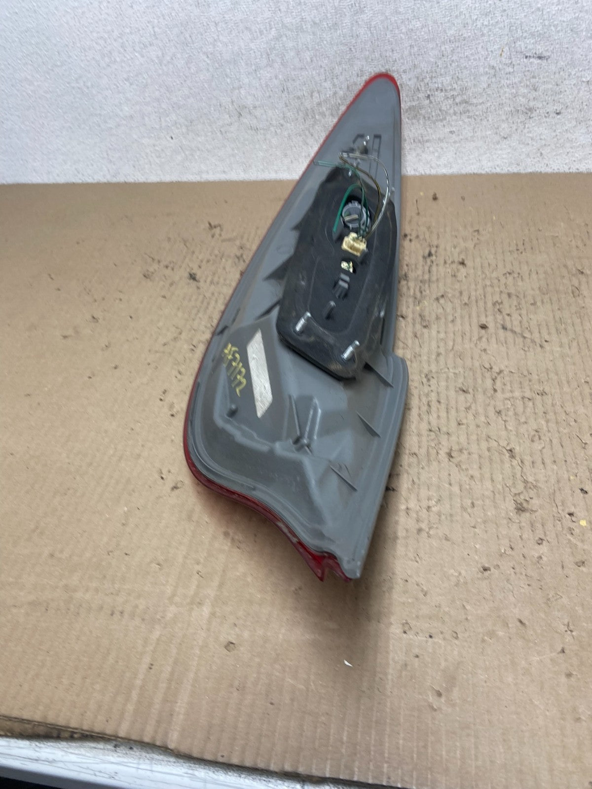 2007 to 2008 Toyota Solara Right Passenger RH Side Tail Light AF7172 DW5