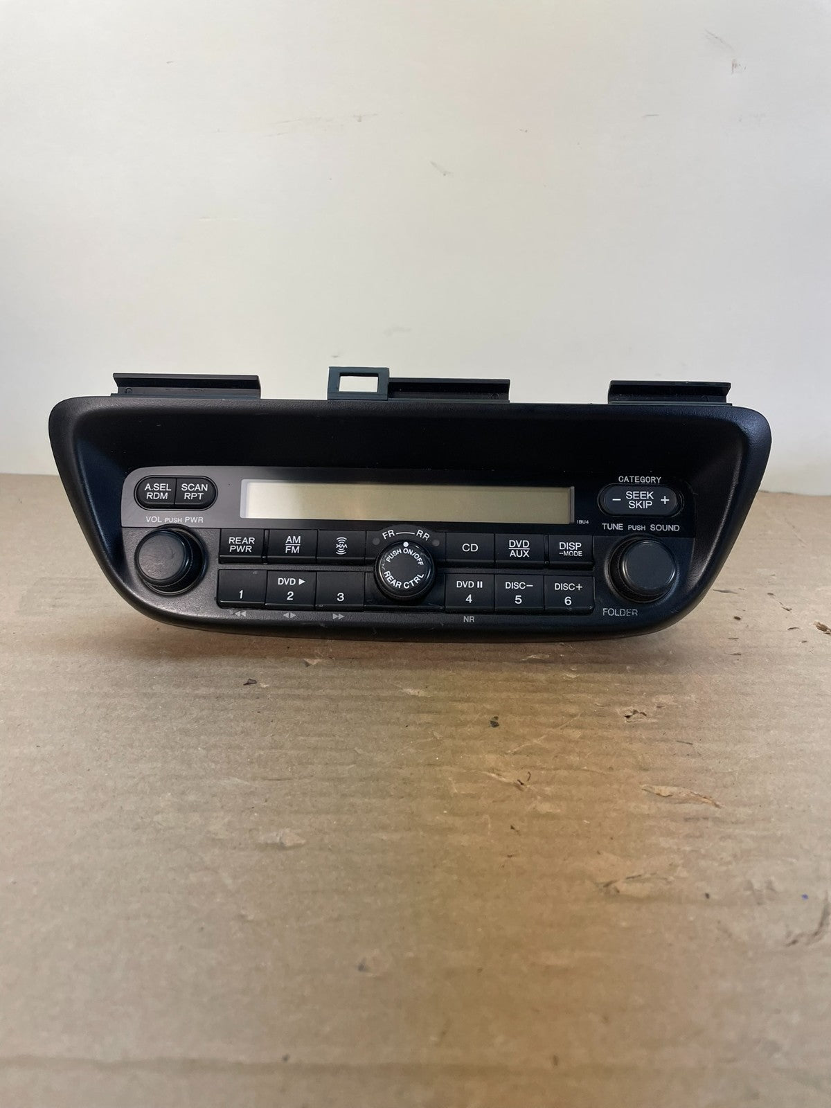 2005 to 2010 Honda Odyssey Am Fm Cd Player Radio Receiver AI0568 DG0