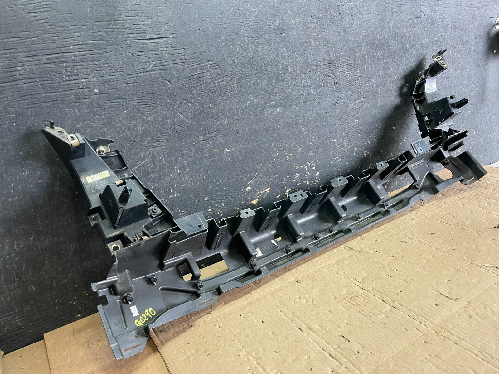 2014-2018 Jeep Cherokee Front Bumper Energy Impact Absorber 68103024AB AA8914 DG4