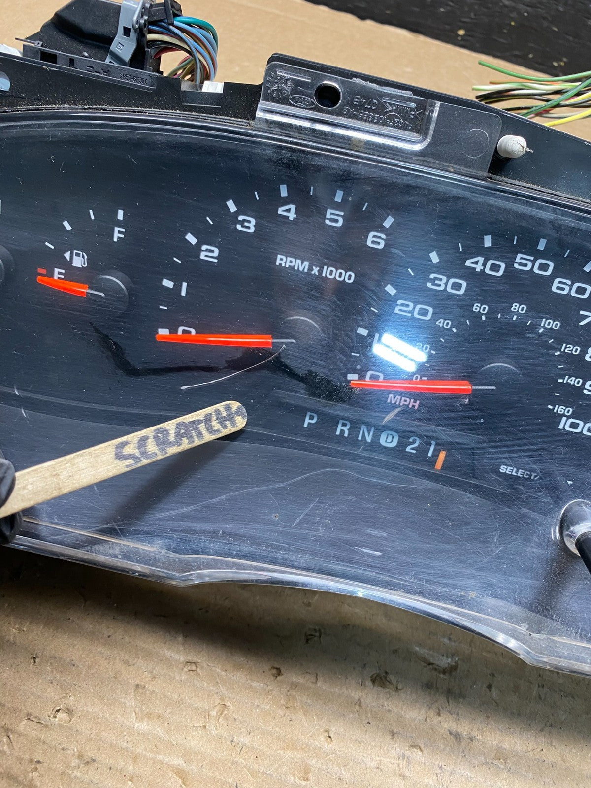 2006 Ford E350 Gauge Speedometer Cluster OEM r2823 DG1