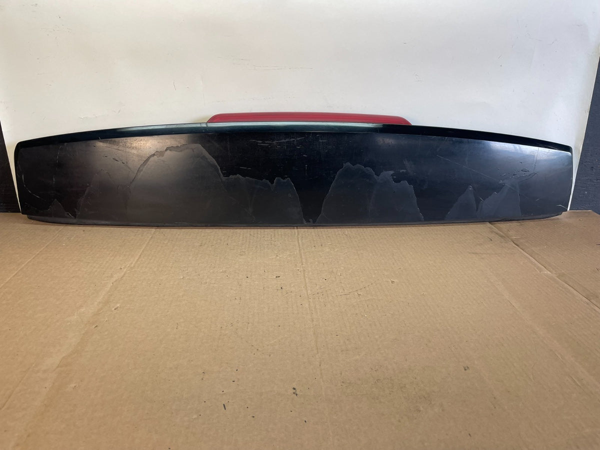 2007-2014 Chevrolet Tahoe Suburban Yukon Spoiler Wing 3rd Brake Light AH6420 DG0