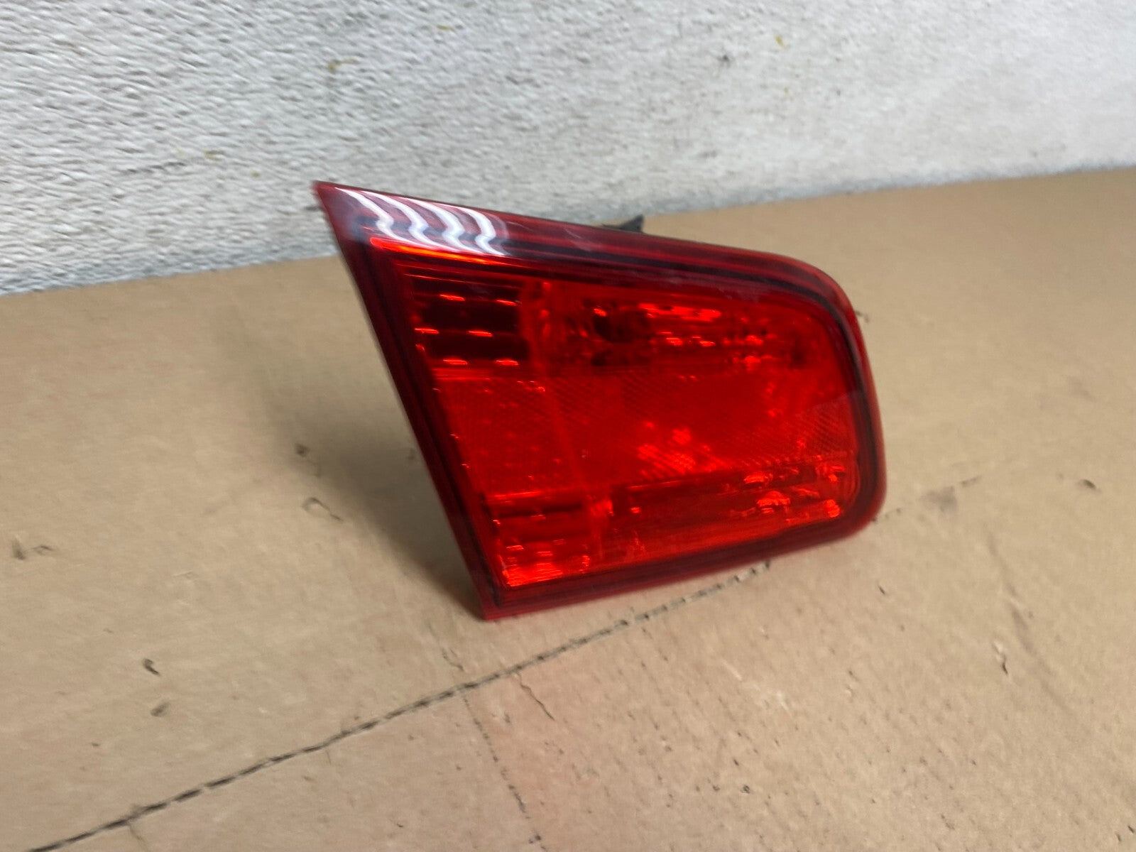 2010-2014 Subaru Legacy Left Driver LH Side Tail Light Inner OEM I9543 DW2