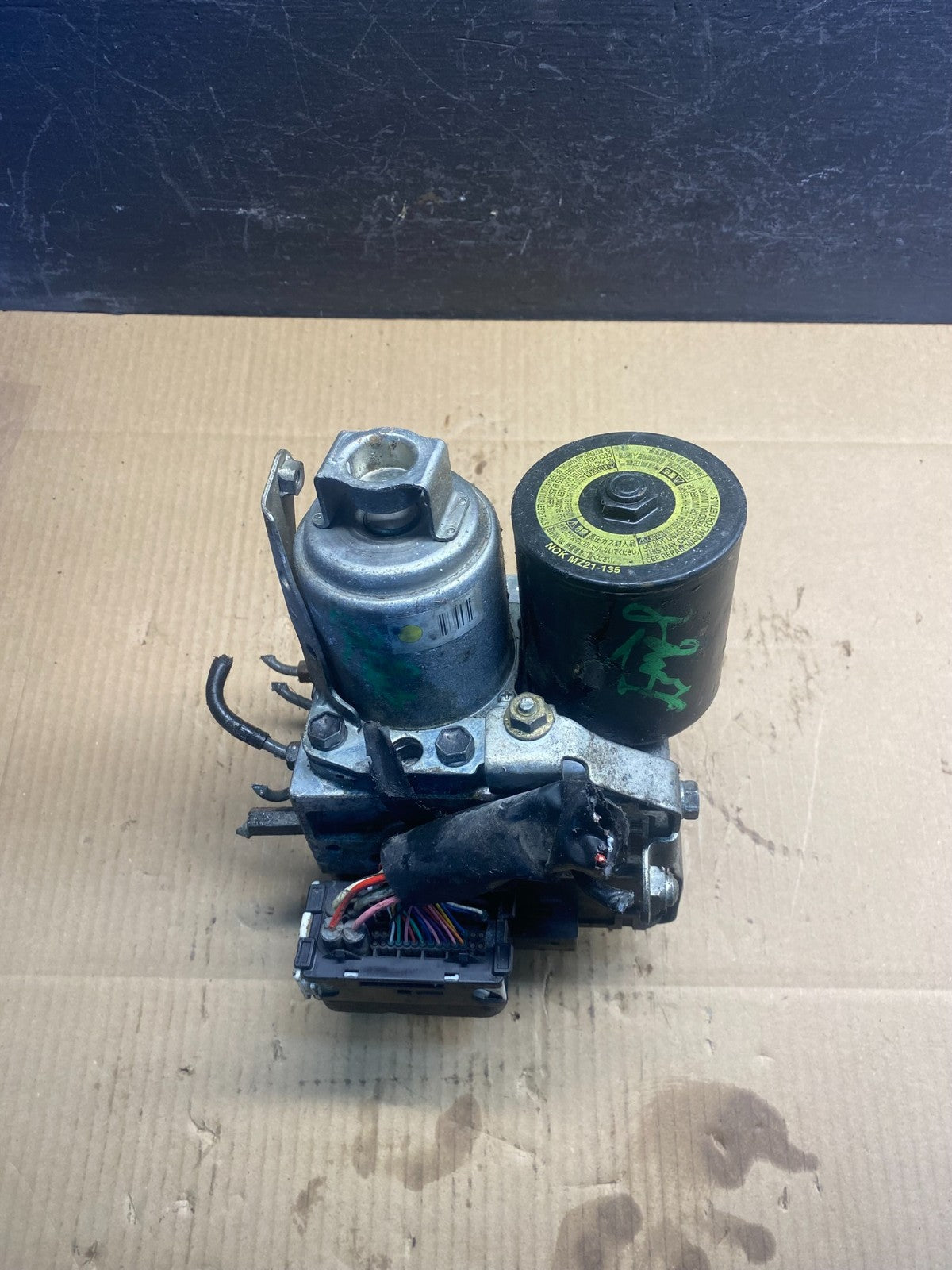 2004 - 2009 Toyota Prius ABS Brake Pump Anti Lock Module AD0472 DW5