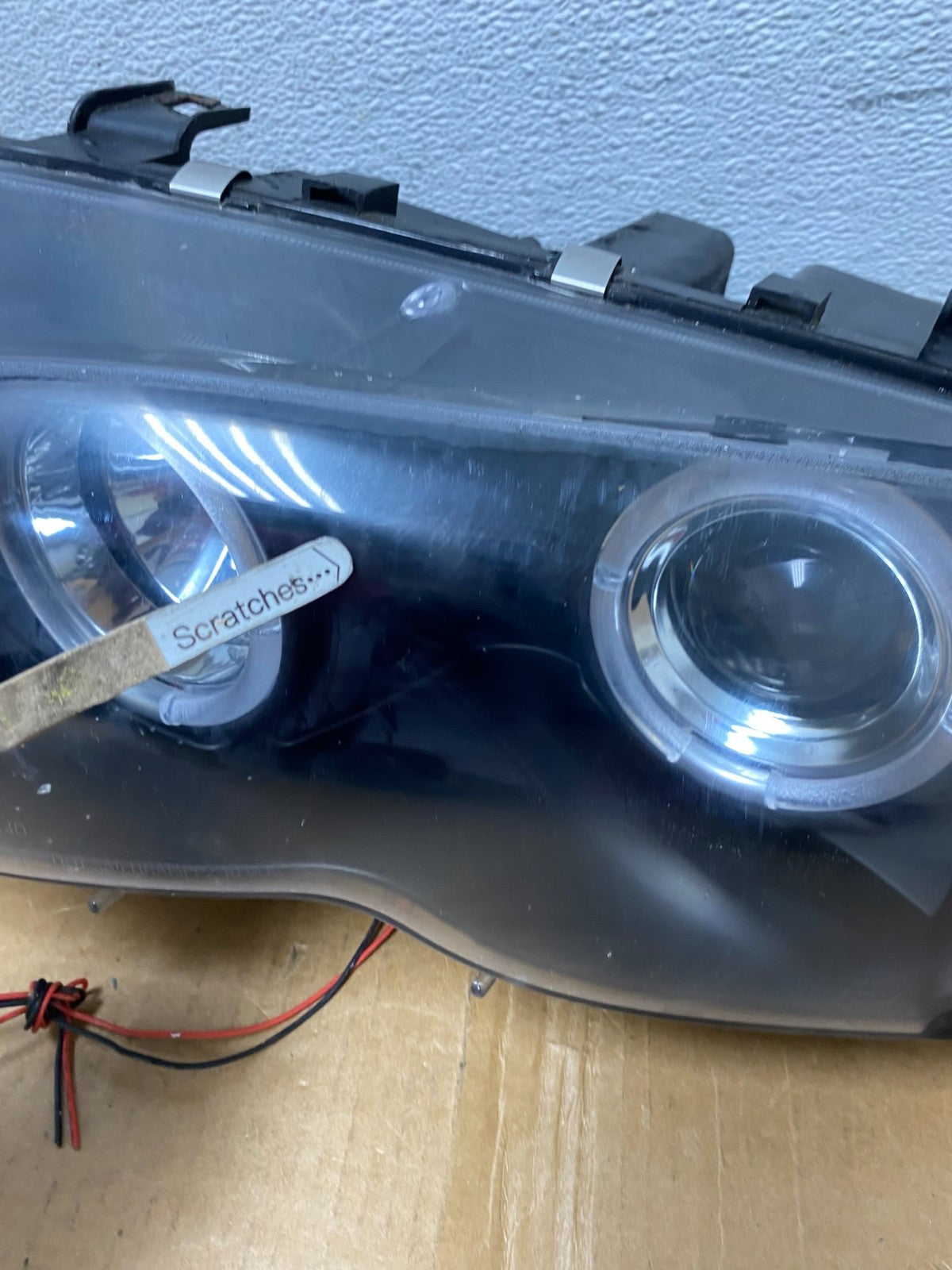 2002-2005 BMW E46 3 Series Left+Right Set Side Headlights AE03674