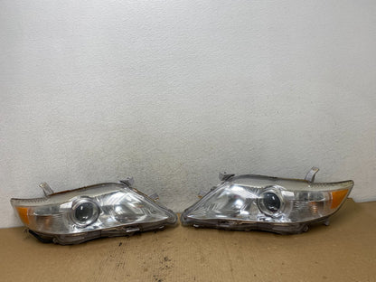 2010 - 2011 Toyota Camry Left+Right Halogen Headlights AG2452 DW0