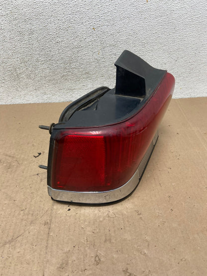 1990 to 1993 Lincoln Continental Left Driver LH Side Tail Light AG4732 LK2