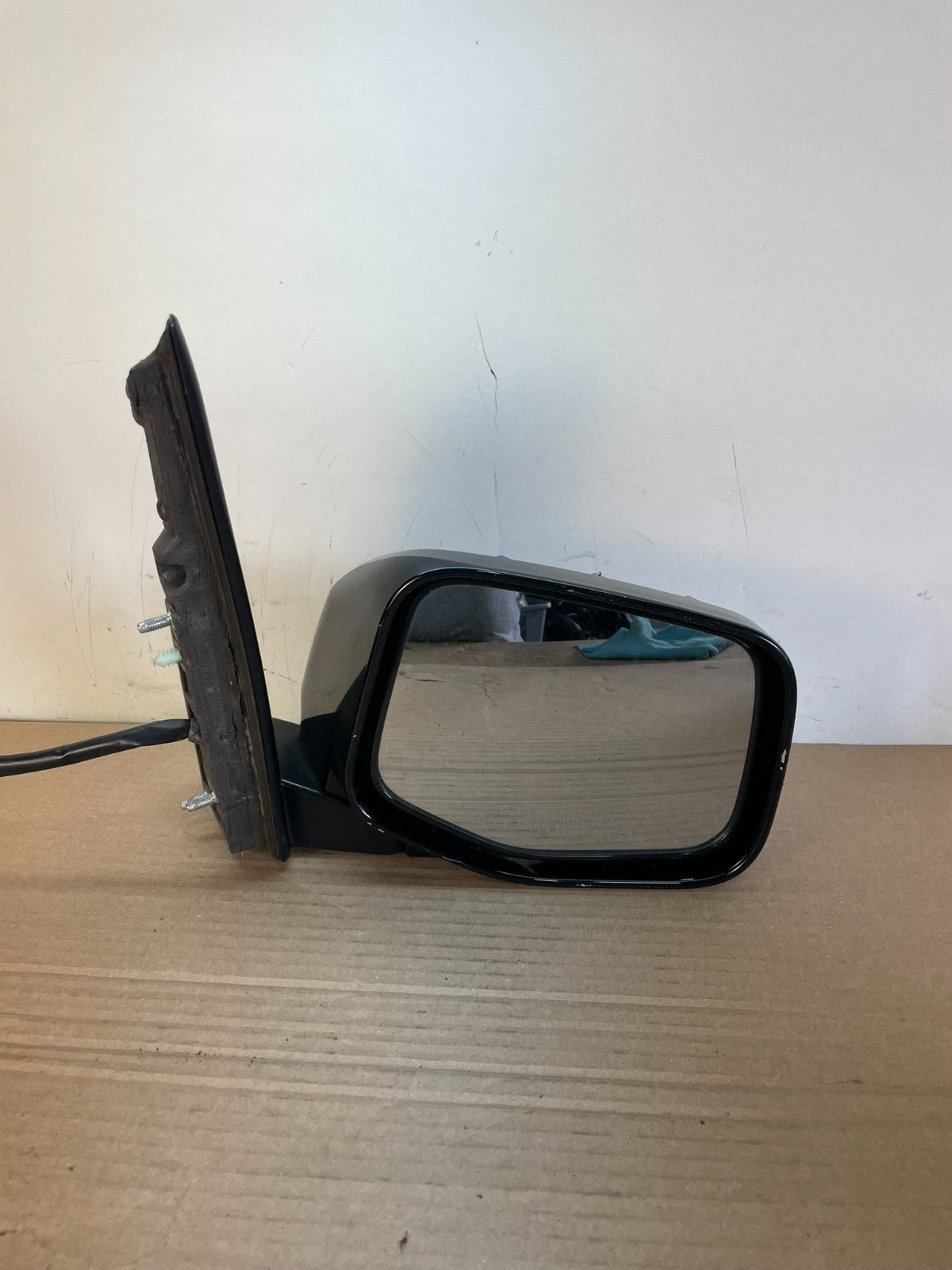 2011 to 2013 Honda Odyssey Right Passenger Door Mirror AG9927 DW8