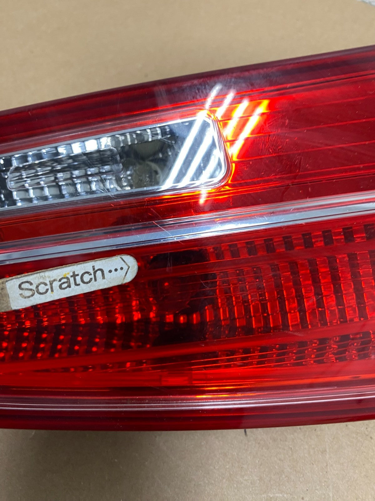 2013-2016 Hyundai Santa Fe Sport Left Driver LH Inner Tail Light P8059 DW4