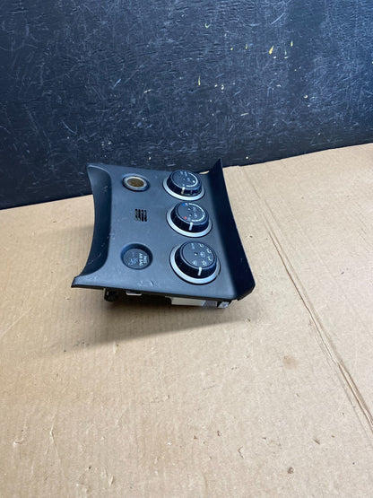 2011 to 2015 Nissan Rogue Heater Temperature AC Climate Control AE4423 DG2