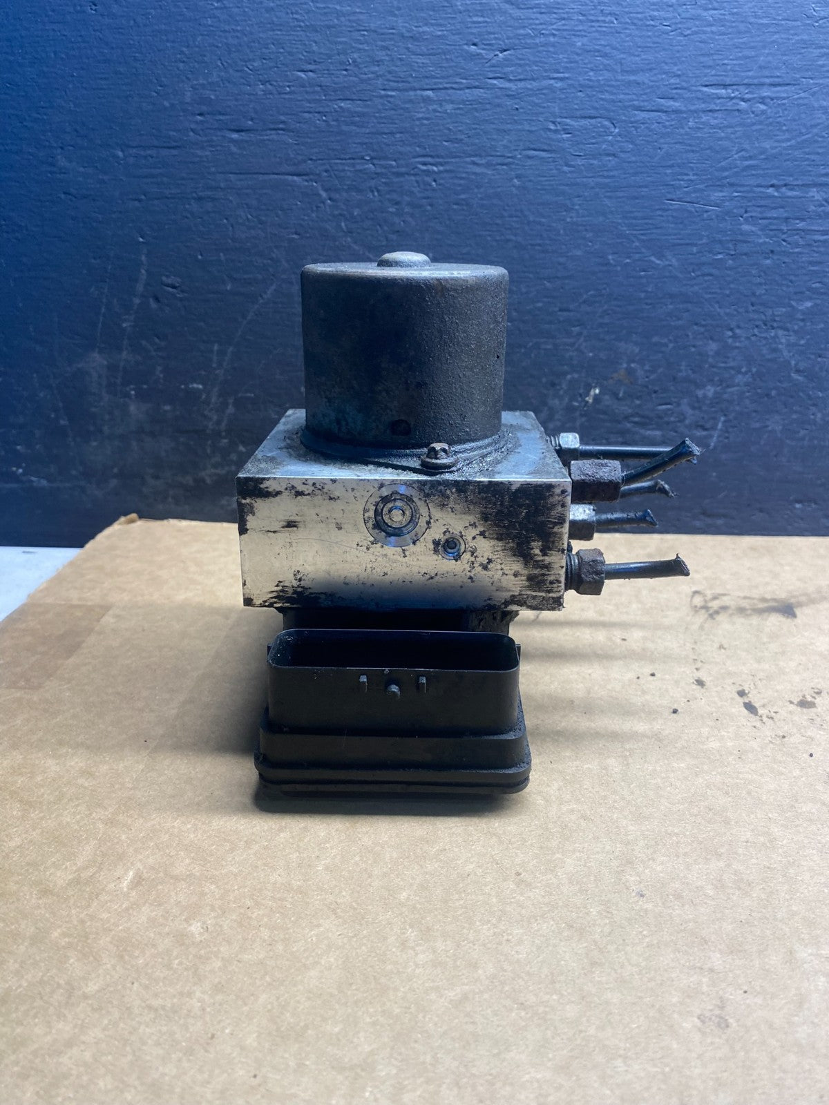 2008 Ford E150 Van ABS Anti-Lock Brake Control Module 8C24-2C346-BF ac7064 DG3