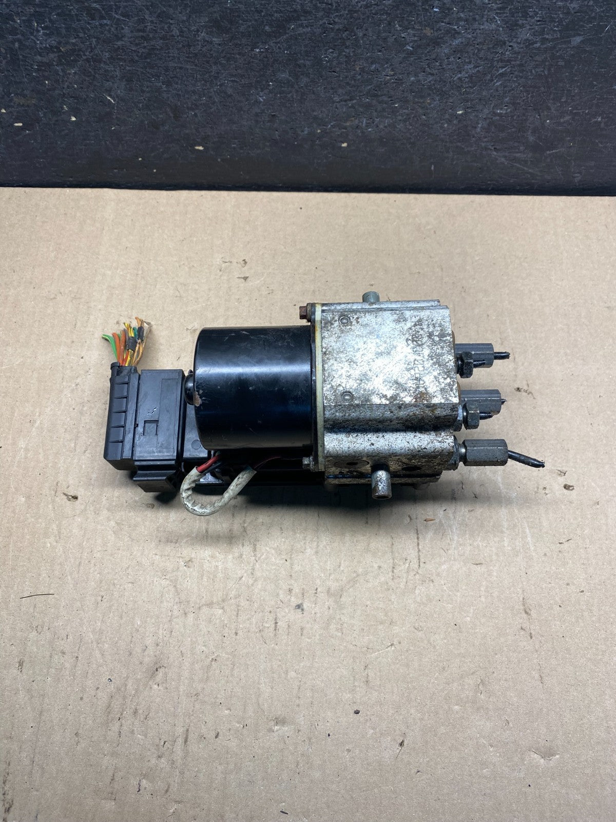 2004 2007 Ford E250 E350 Econoline Anti-Lock ABS Antilock Brake Pump ag9683 DG1