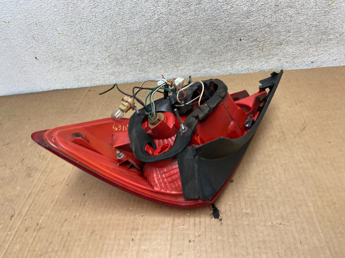 2005 2006 2007 Scion TC Tail Light Left Driver Lh Side AI8465 LK4