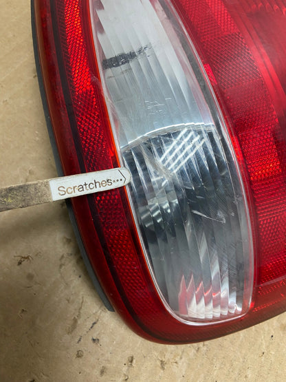 2004 - 2007 Dodge Grand Caravan Right Passenger Side Tail Light AG1165 LK3