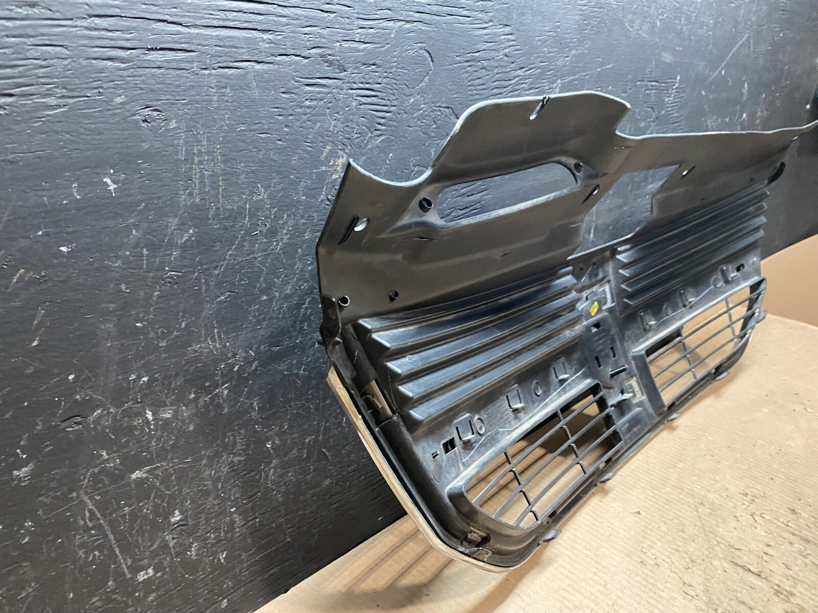 2009 to 2010 Dodge Journey Chrome Front Upper Grill Grille OEM E4089 PS7