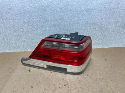 1998 to 1999 Mercedes-Benz W140 Right Passenger Side Rh Tail light OEM W9095 DG0