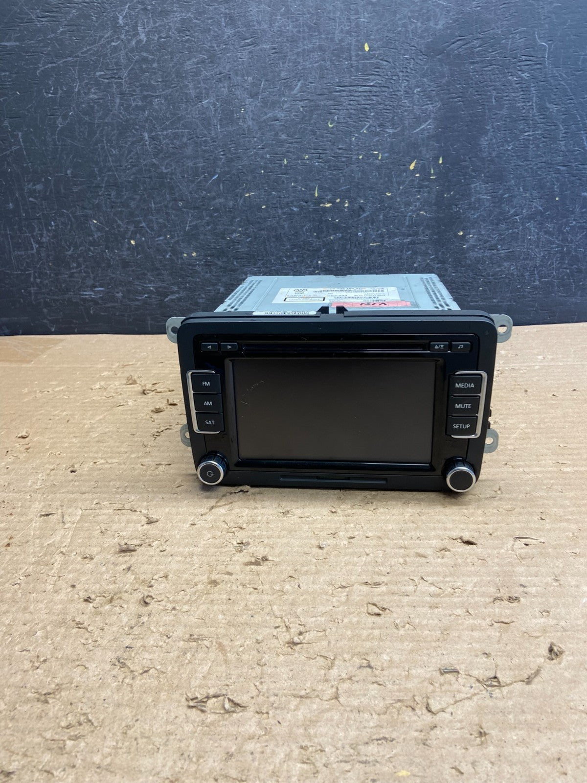 2009 to 2012 Volkswagen CC Radio CD Player Screen AM/FM AG8713 DG5