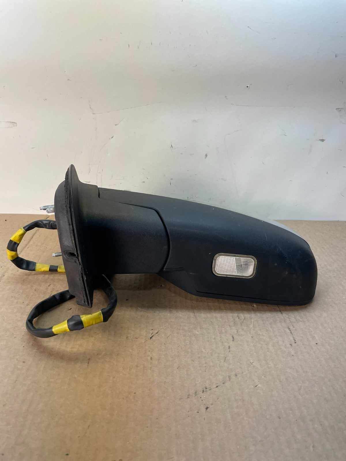 2007 to 2013 Chevrolet Tahoe Silverado Suburban Left Driver Mirror AG2770 MS3