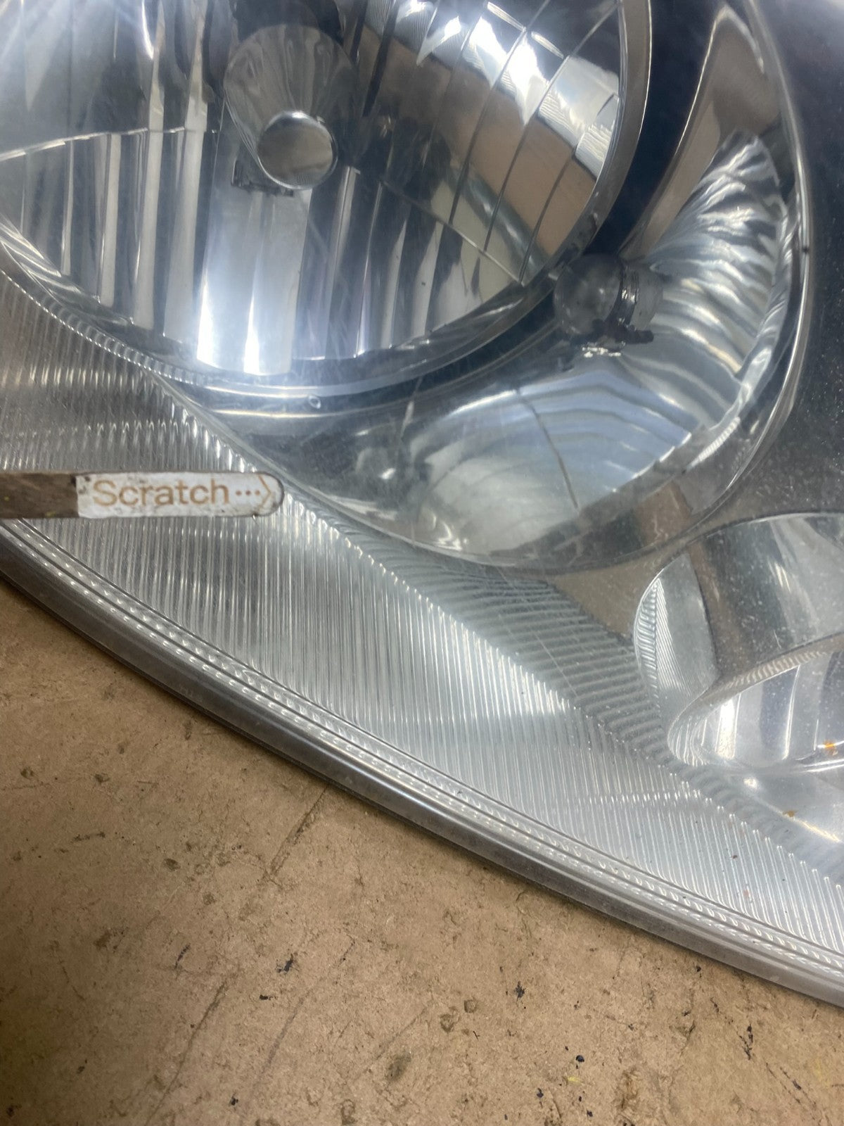 2004 to 2008 Ford F-150 F150 Left+Right Halogen Headlights X5608 DW4