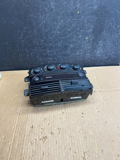 2004-2005 Toyota Sienna AC Climate Heater Temperature Control Air Vent AD2326 DG3