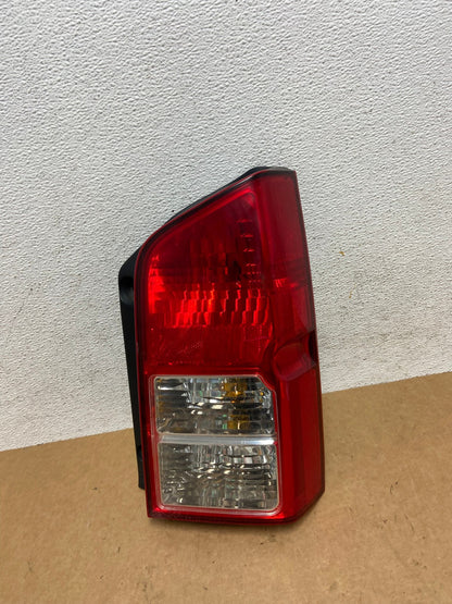 2005 to 2012 Nissan Pathfinder Right Passenger RH Side Tail Light AE3128 LK0
