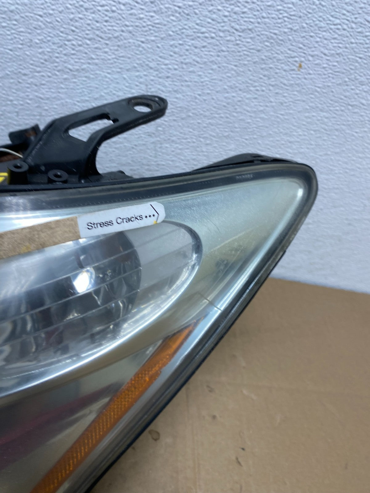 2004 to 2009 Lexus RX330 RX350 Xenon Left Driver Side Headlight AC3839 DW4