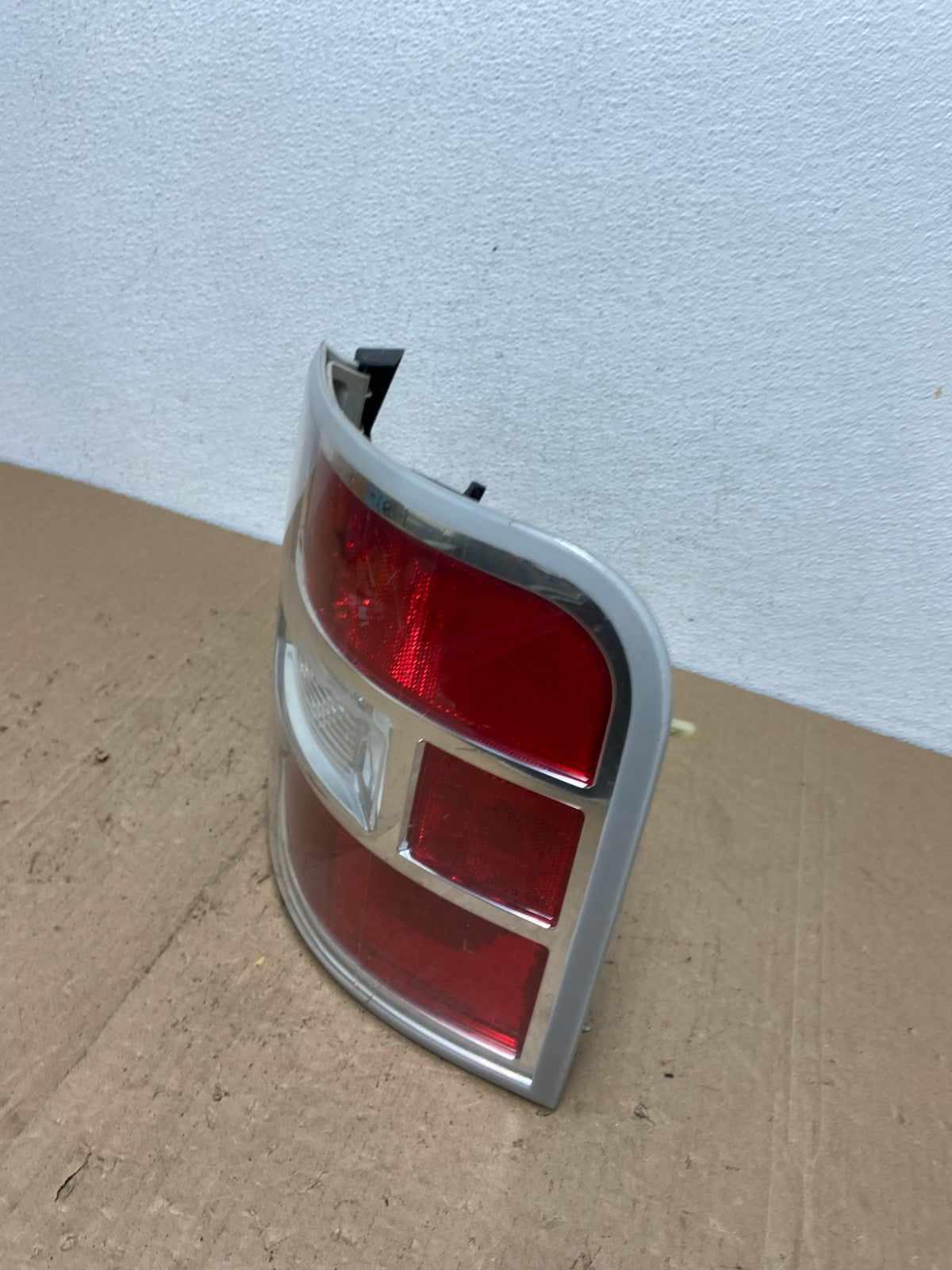 2009 to 2011 Ford Flex Right Passenger RH Side Tail light AC5915 LK1