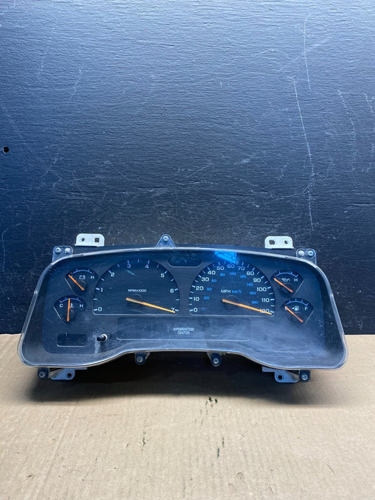 2001 2002 2003 Dodge Durango Speedometer Instrument Cluster Gauge AE7627 DG0
