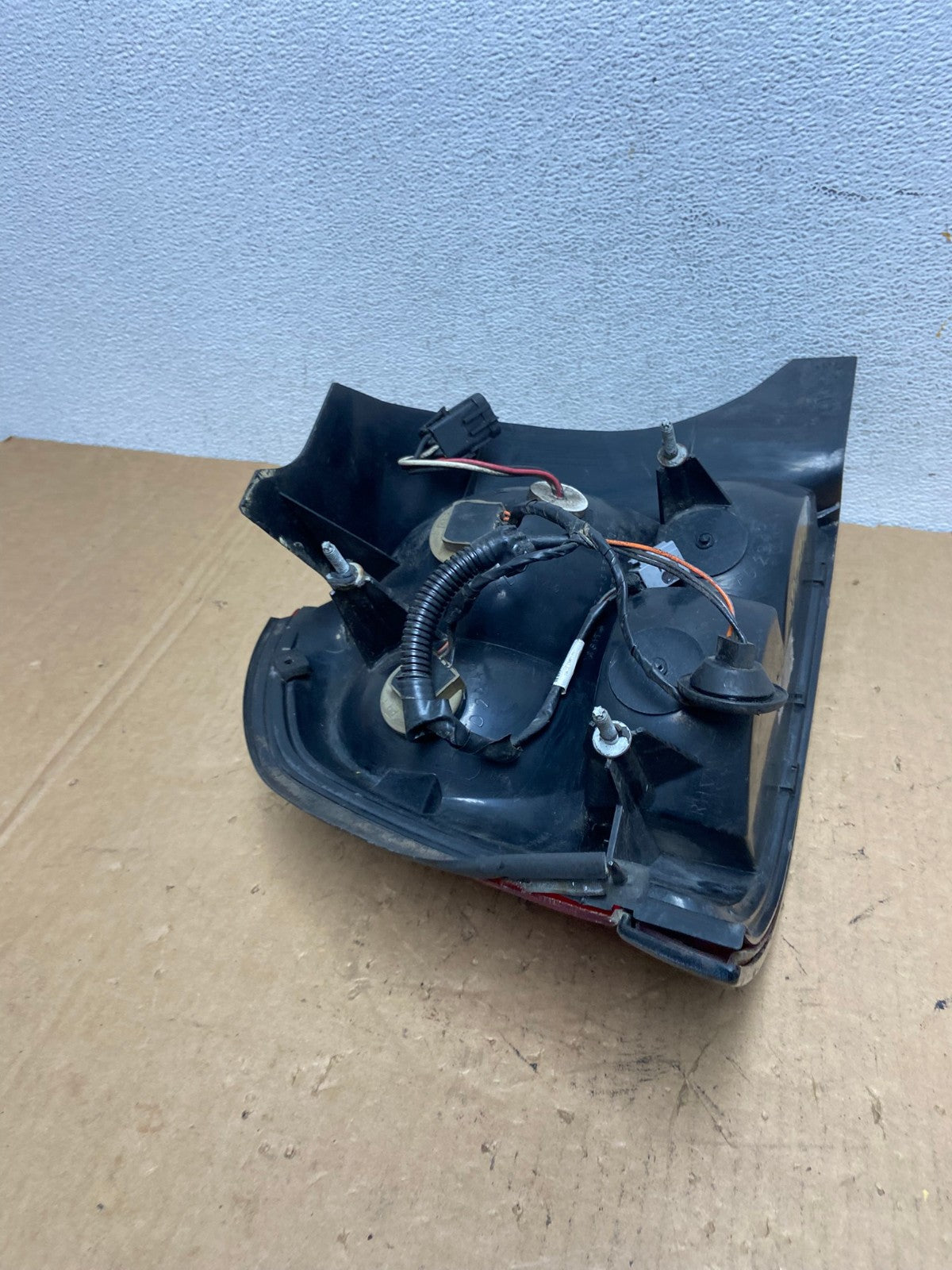 2003-2011 Ford Crown Victoria Right Passenger Rh Side Tail Light AD3200 LK6