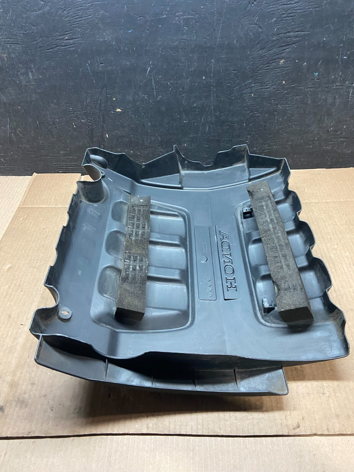 2005 to 2007 Honda Odyssey Black Engine Cover OEM i7182 DG7