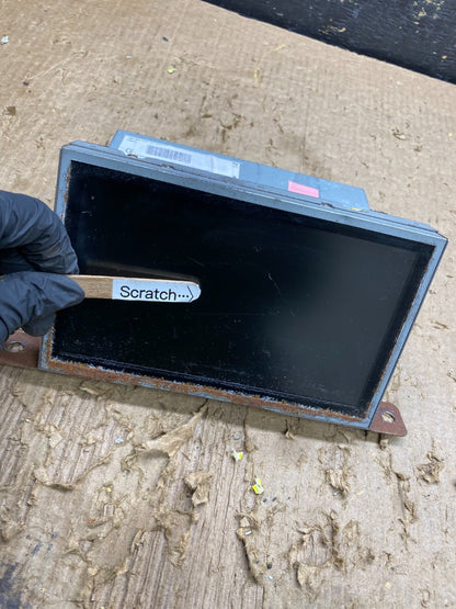 2004 2005 Nissan Armada QX56 Radio Audio Navigation Screen Display AA4430 DG1