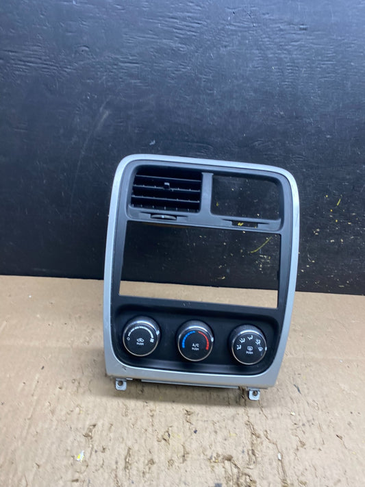 2010 to 2012 Dodge Caliber Dash Radio Center Bezel Climate Dash T8525 DG0