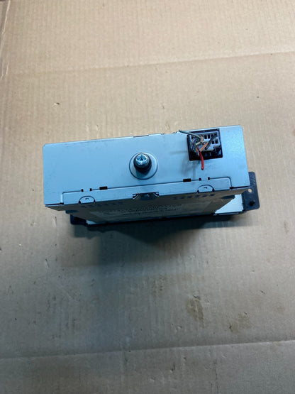 2008 to 2012 Chrysler Town Country DVD Player Receiver OEM Y7565 DG5