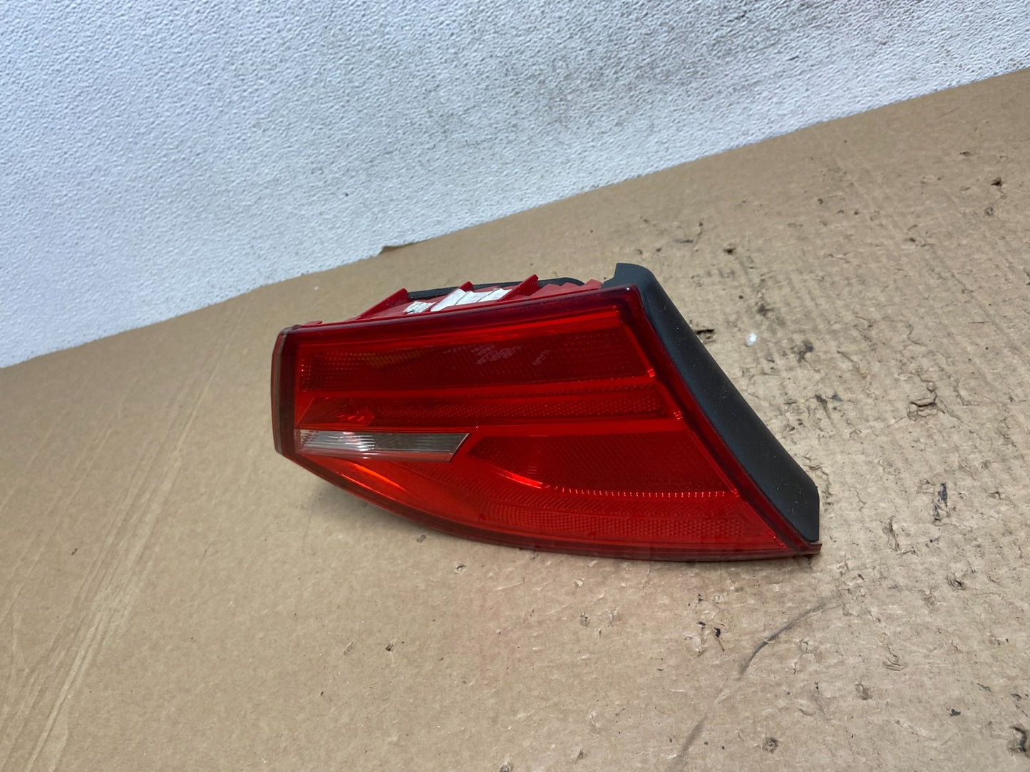 2011-2014 Volkswagen Jetta Left Driver LH Inner Trunk Tail Light AF8359 DW1