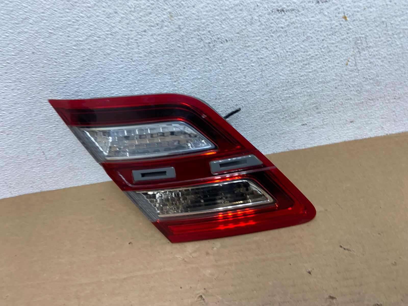 2013 to 2018 Ford Taurus Left Driver Lh Side Tail Light Inner AD3836 LK1